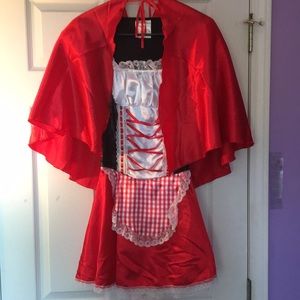 Red Ridinghood Halloween Costume